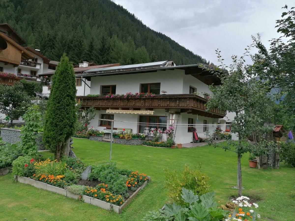 Haus Huter Apartamento Kaunertal Exterior foto